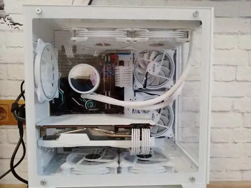 Корпус ПК Ginzzu V400 mATX кубик, закаленное стекло, RGB подсветка-4