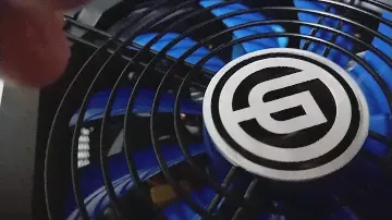 Скрипит вентилятор при первом включении . Блок питания Ginzzu Modular 600W MC600